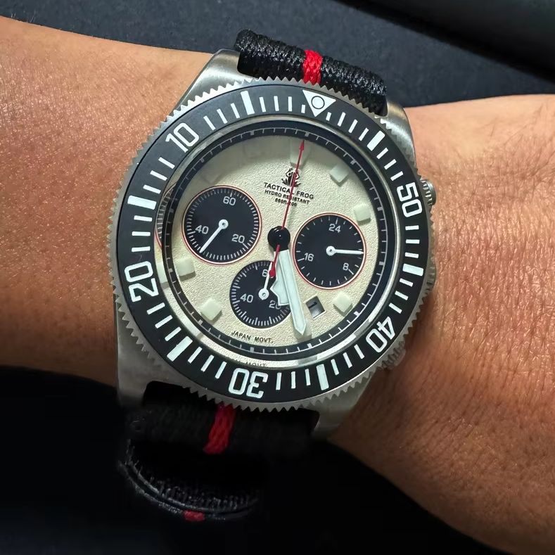 Titanium Sport Watch - タクティカル フロッグ メンズ クロノグラフ ウォッチ 44.3mm