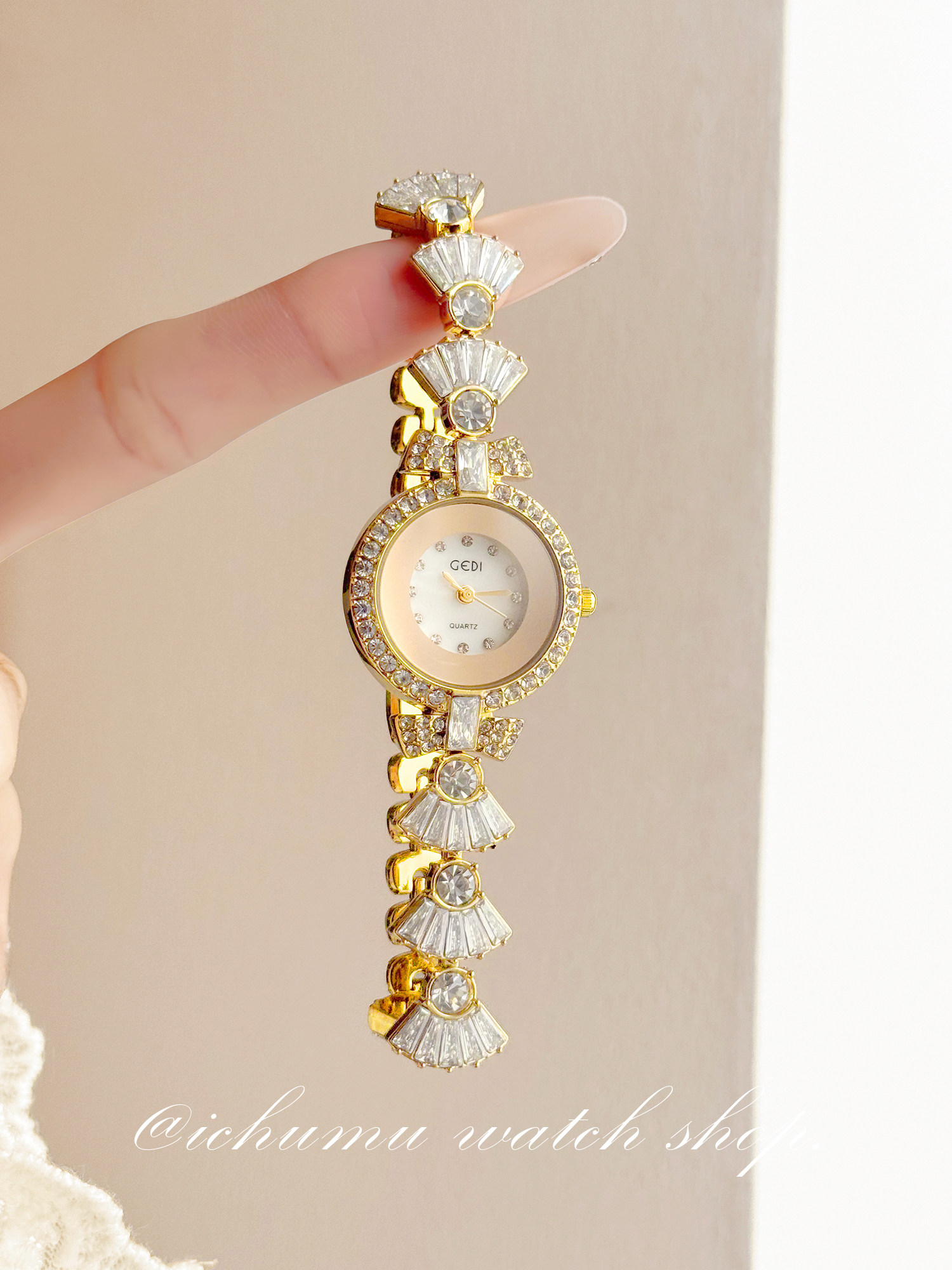 マーメイド レディース腕時計 ライトラグジュアリー ニッチ  - Luxury Watch In Usa のレビューと価格