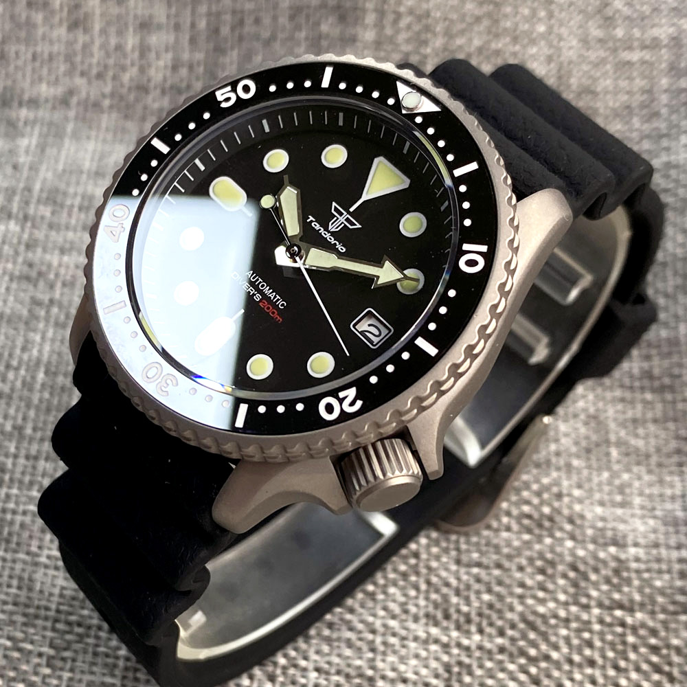 男性用自動チタンダイバーウォッチ、サファイアガラス、セラミッ - Titanium Sport Watch のレビューと価格