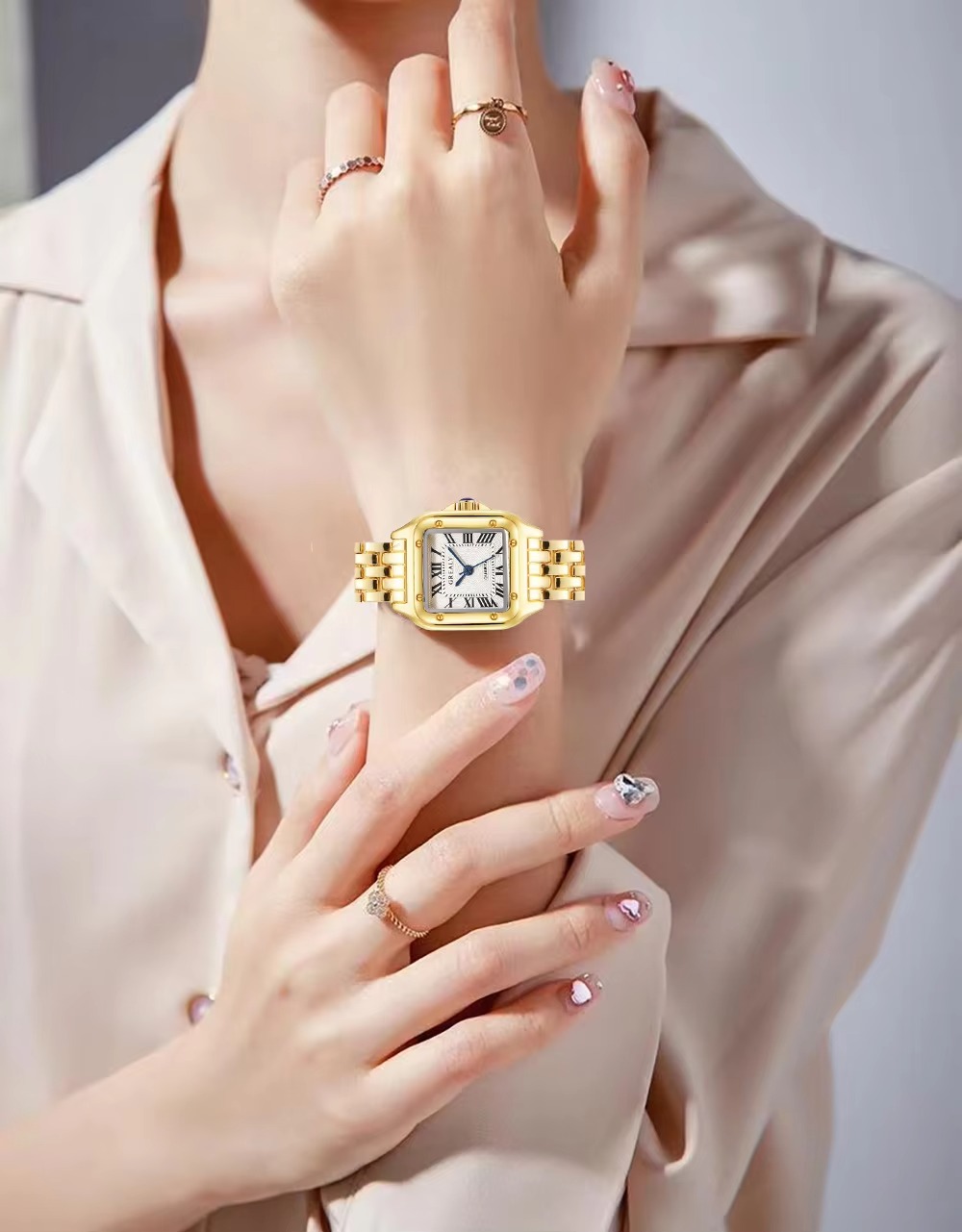UTHAI W125 新しいファッションカジュアルレディース - Luxury Watch Cartier のレビューと価格