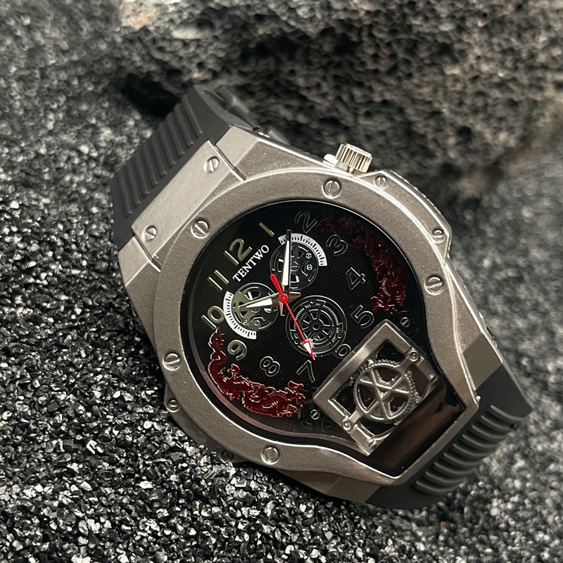 新しいファッション高級トップマン軍事スポーツシリコーン腕時計 - Luxury Watch Store のレビューと価格