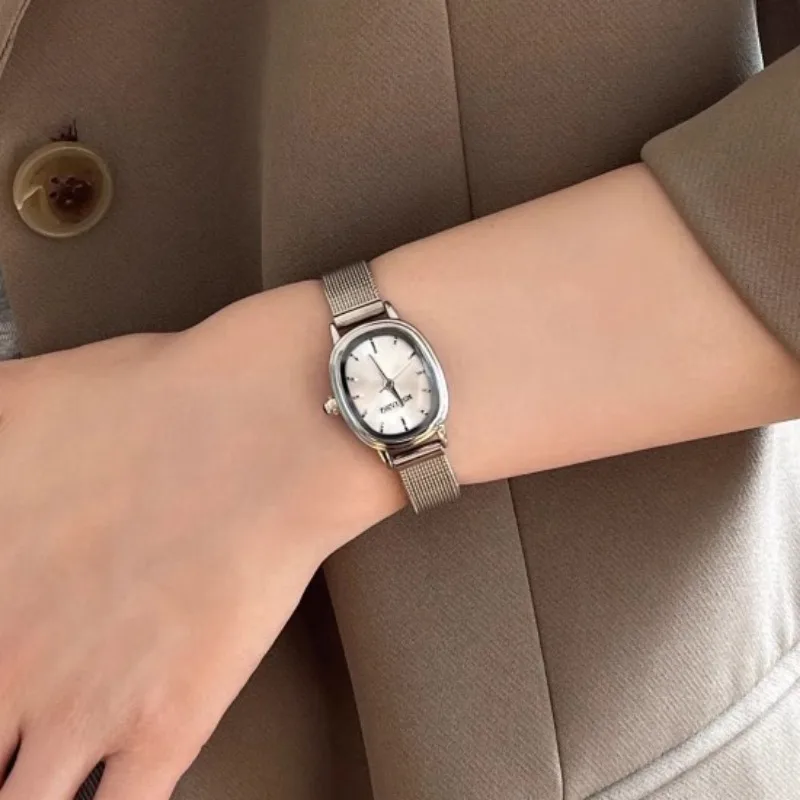 小さなオーバルダイヤルグリーン腕時計シンプルなステンレス鋼レ - Ladies Luxury Watch のレビューと価格