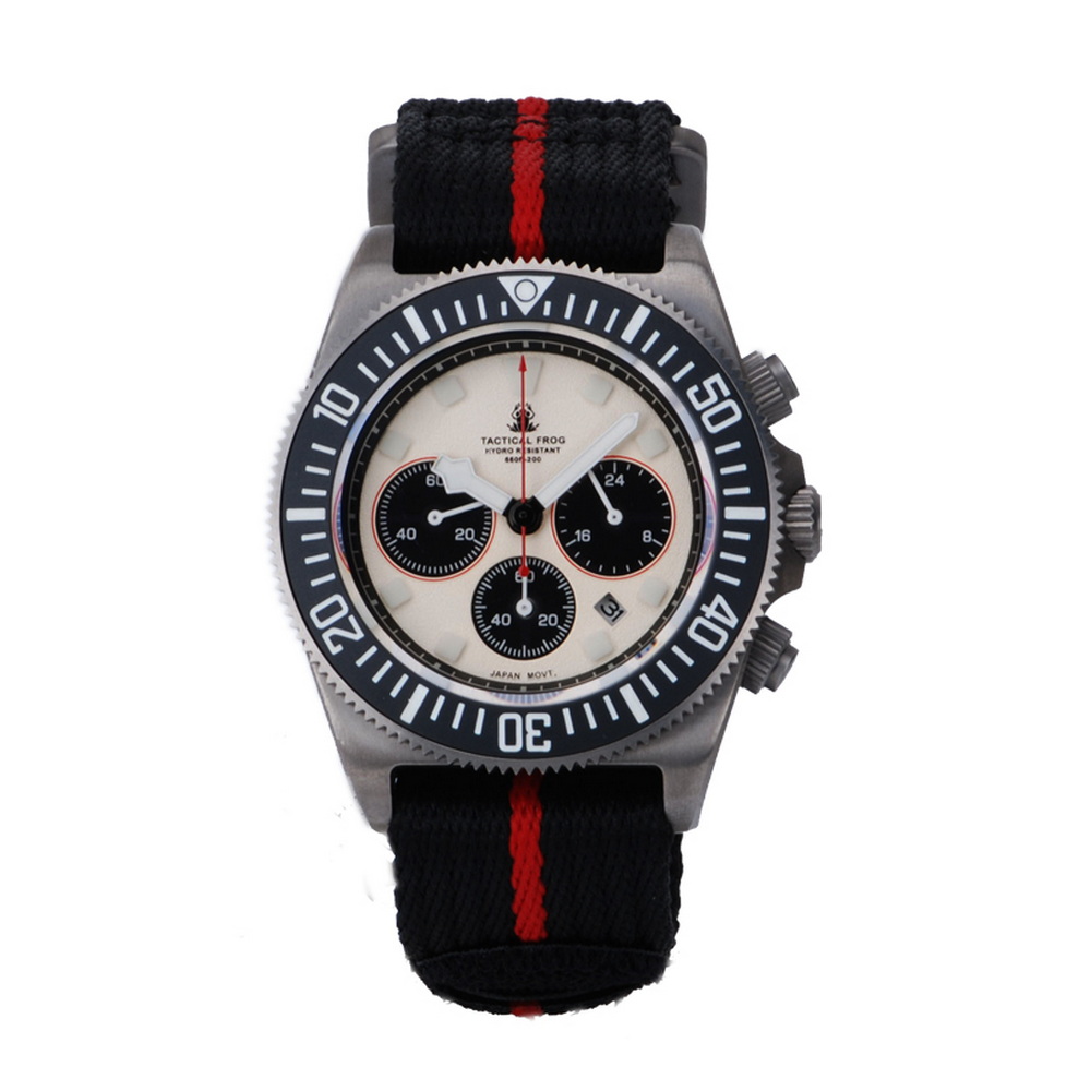 タクティカル フロッグ メンズ クロノグラフ ウォッチ 44 - Titanium Sport Watch のレビューと価格