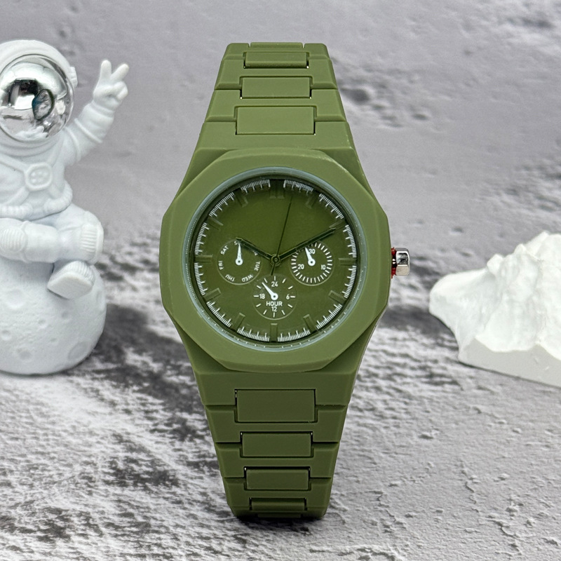 有名なブランド偽三目ダイヤル男性女性腕時計ファッションクォー - Luxury Watch Investment のレビューと価格